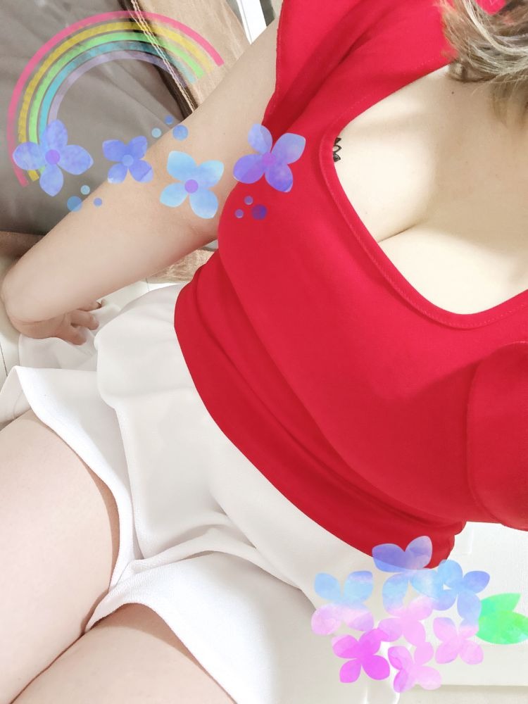 今日はネイルサロンにの画像