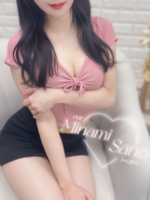 色白美肌で大きな瞳が可愛らしい、笑顔が可愛い清楚系美少女♪