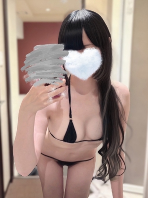 色白の童顔が印象的な可愛い妹系セラピスト！