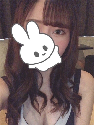神戸三宮で19歳のキュートな新人