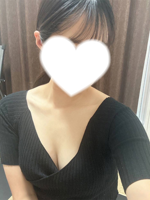スレンダーで綺麗系、可愛らしい雰囲気も 兼ね備えた愛らしいセラピスト