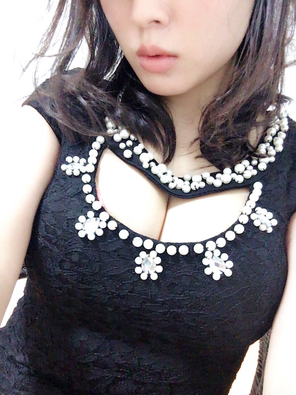 仲村ちなつ