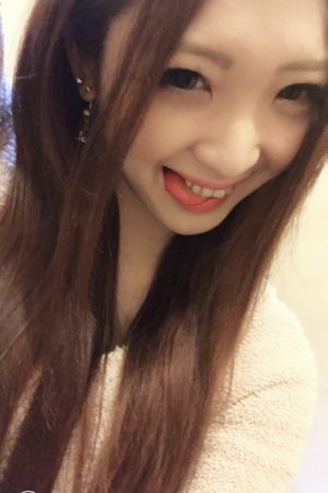 葉山朱里