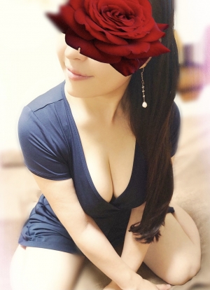椿木梨々香★妖艶魔女写真4