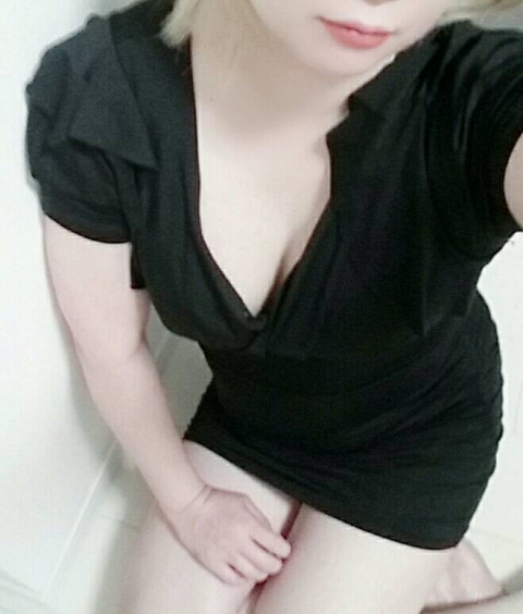 瀬戸まりな
